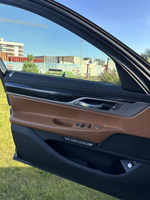 BMW Seria 7 G11 -730d Xdrive - Laser, Masaj, Parking, 360
