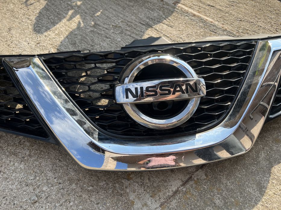 Grila fata si far nissan qasqai j11 2016