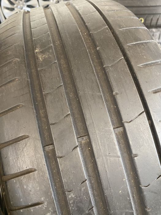 245/40/19 Пирели Летни