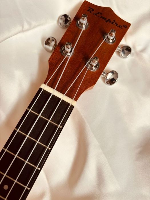 Укулеле в новом состоянии