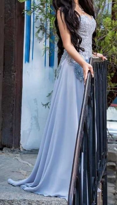 рокля за специални поводи, абитуренски или свадби