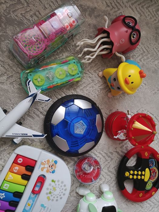 Музыкальные развивающие игрушки