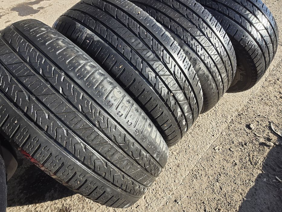 Шины Б/У 4 шт.диаметр 17.