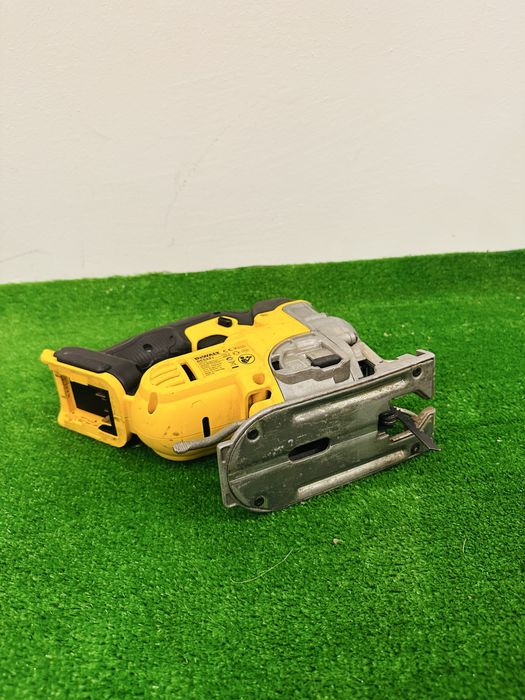 Pendular Dewalt DCS331