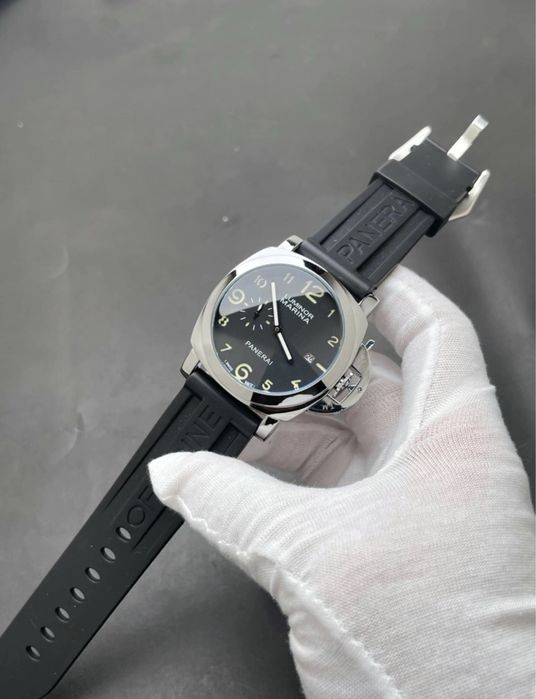 Luminor panerai часы