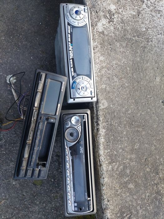 Машинки за ел стъкла тасове рено дачия Касетофони и CD - та и кабели з