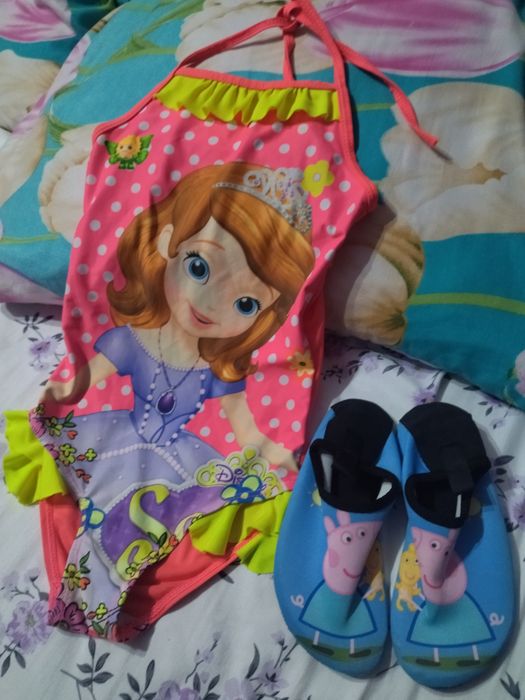 Одежда на девочку на  5-6 лет