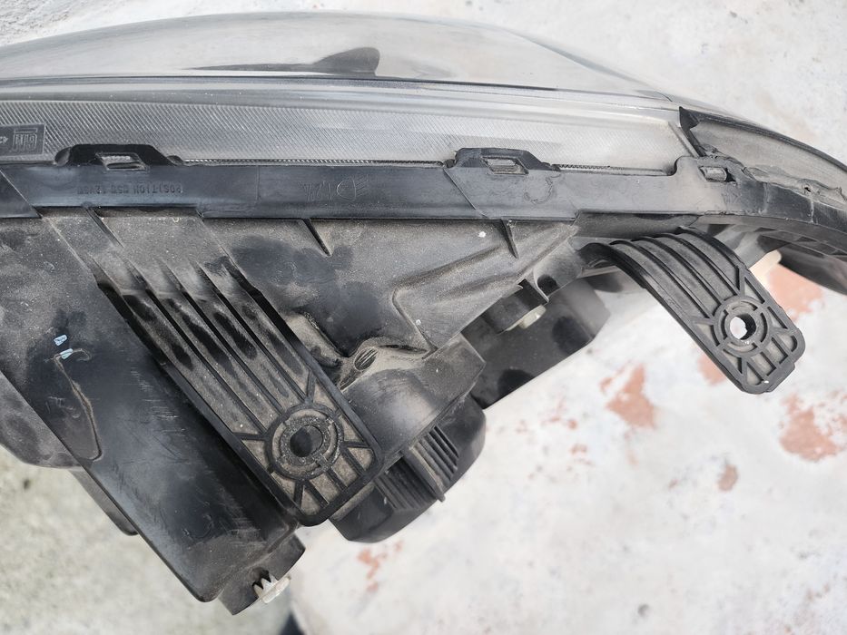 Жентра фара сотилади