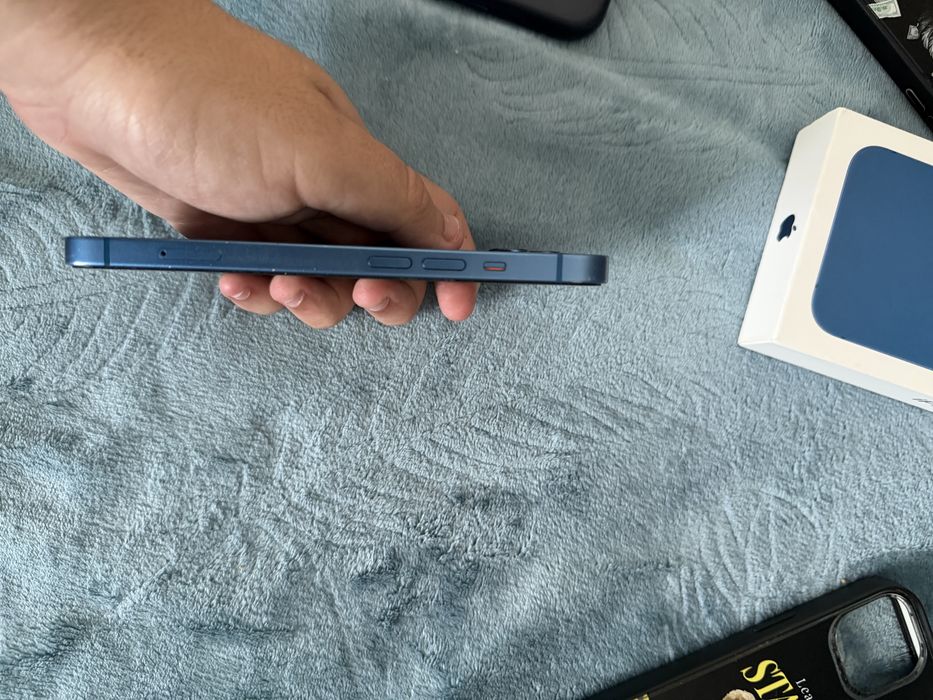Iphone 13 100% stare foarte bună