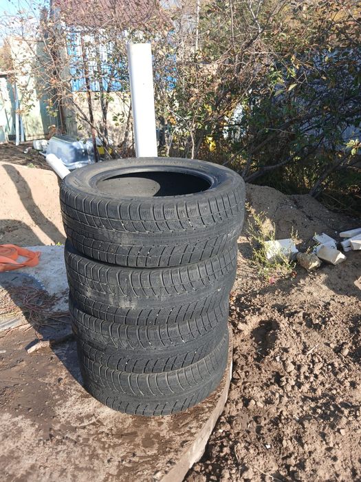 Продам все сезонный шины