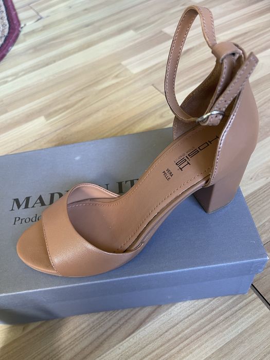 Sandale din piele marime 37