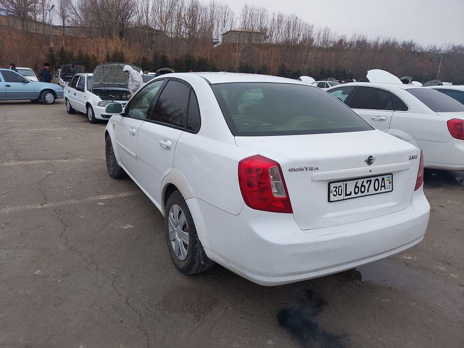 Lasetti optra 2004 yil