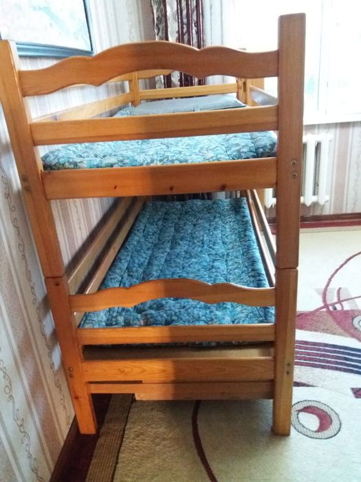 Двухъярусная кровать деревянная