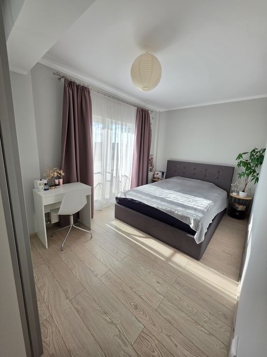 Proprietar vând apartament – 3 camere.  LIving cu bucătărie open  + 2 dormitoare