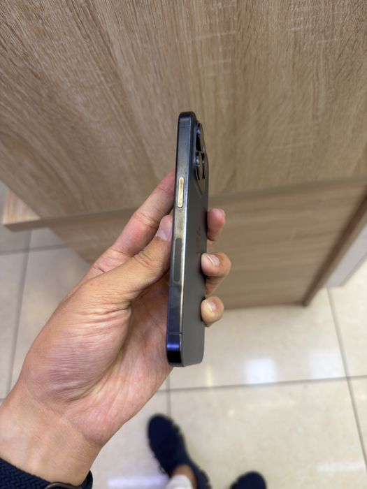iPhone 15 pro с гарантией