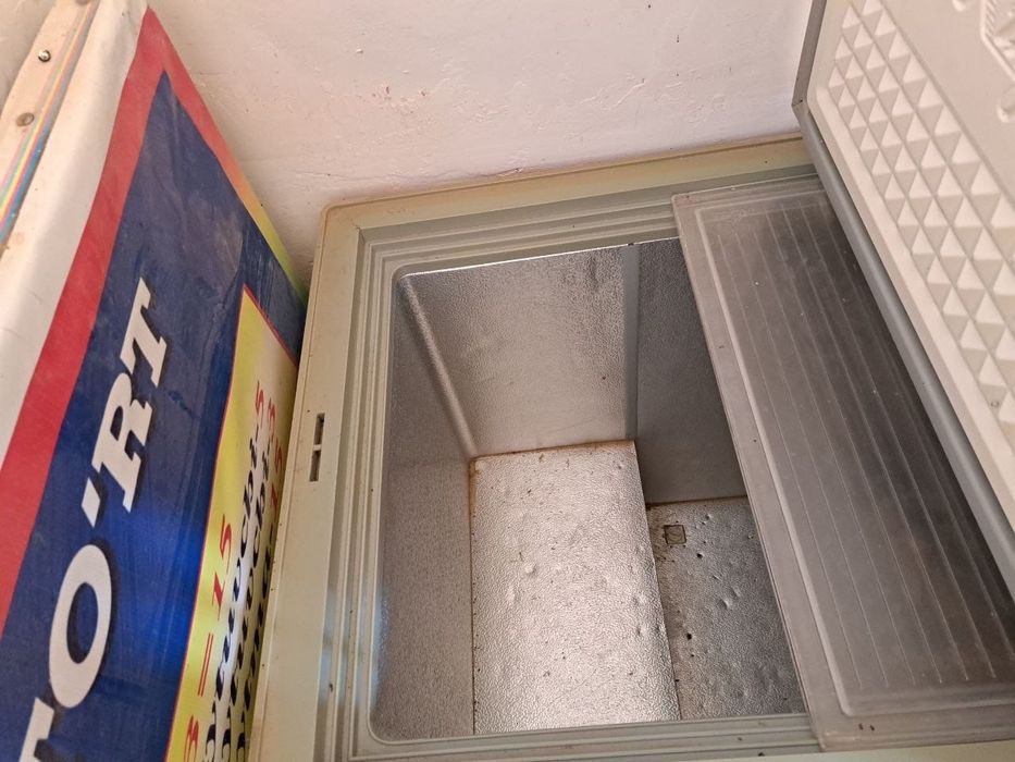 Xalodelnik sotiladi  yangi