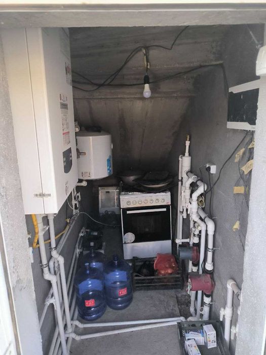 Sotiladi 2 qavatli uy, 6 sotix hovli Uchxoz, Akfa universiteti.