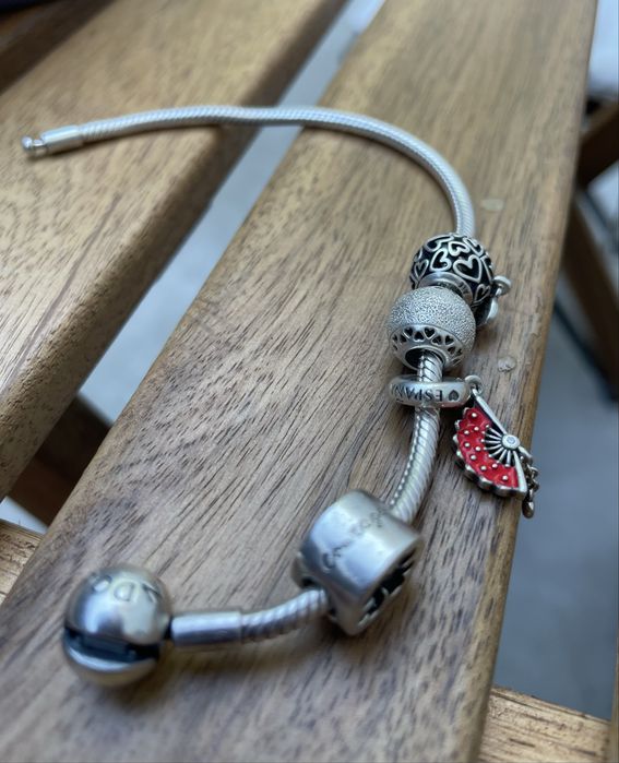 Bratara Pandora, argint cu 4 charmuri, impecabila