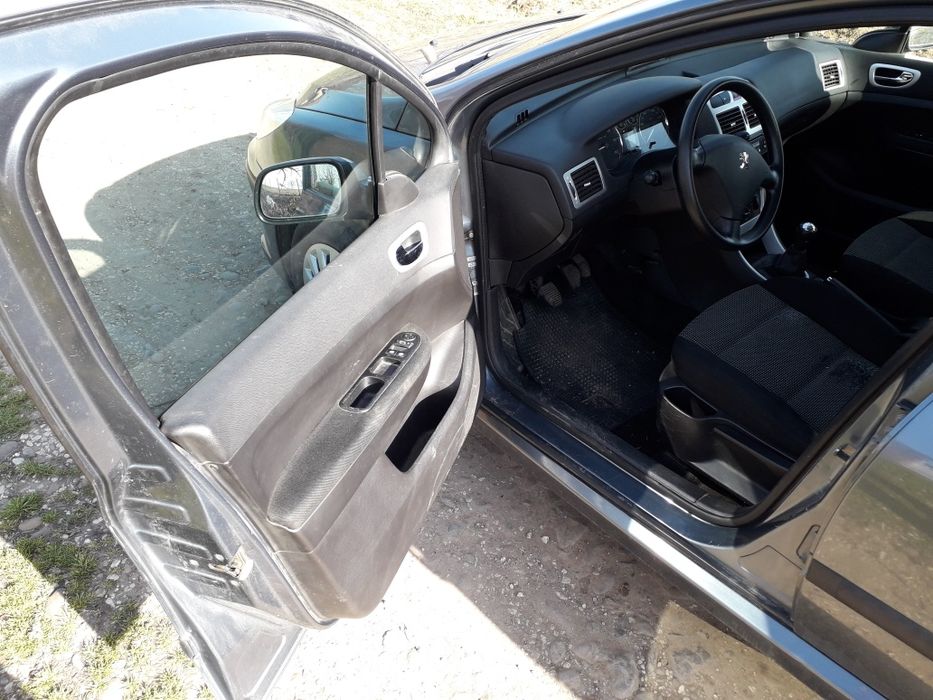 Пежо 307 комби 1.6хди 109коня 2006 НА ЧАСТИ