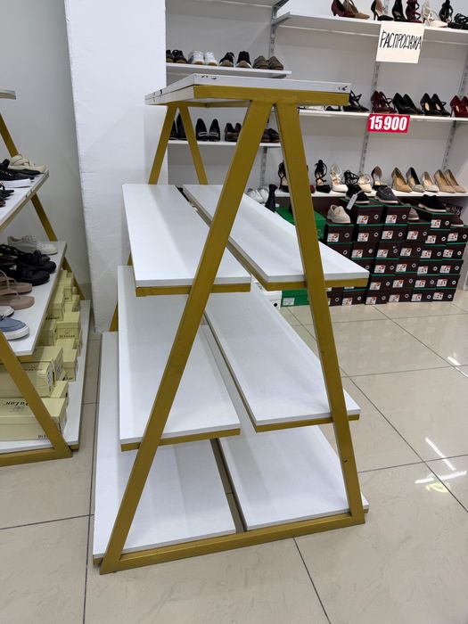 Продаётся стеллаж для обуви