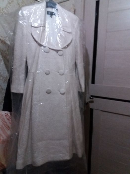 Продаю разные платья +водолазки