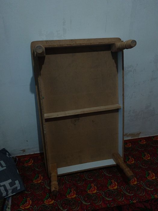 Стол б/у сынбаган