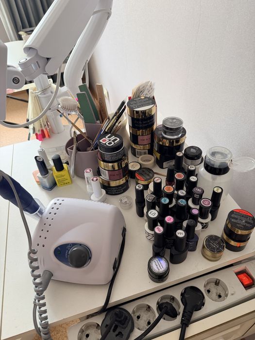 Продам все для маникюра