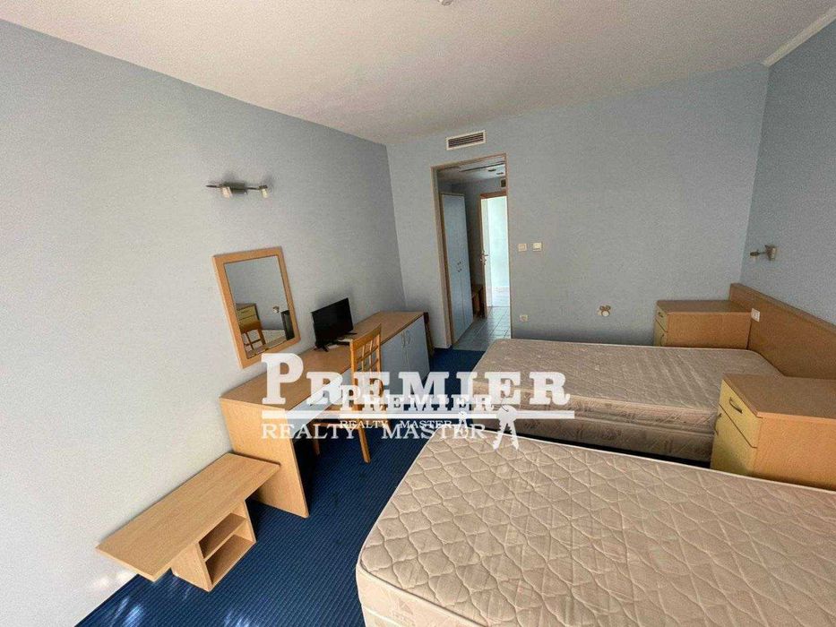 Продава се Двустаен апартамент в к.к. Слънчев бряг - 47 кв.м за 1120 €/кв.м - Снимка #4