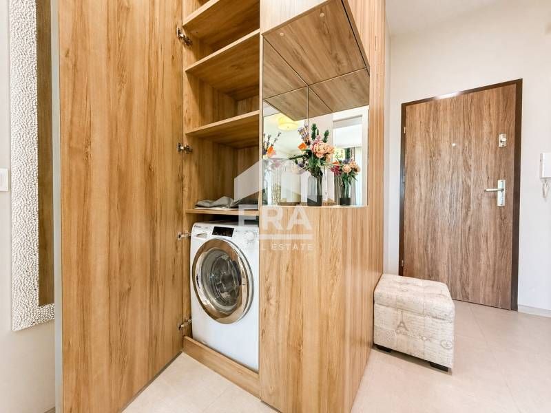 Дава се под наем Двустаен апартамент в София, Център - 67 кв.м за 1196.97 € - Снимка #6