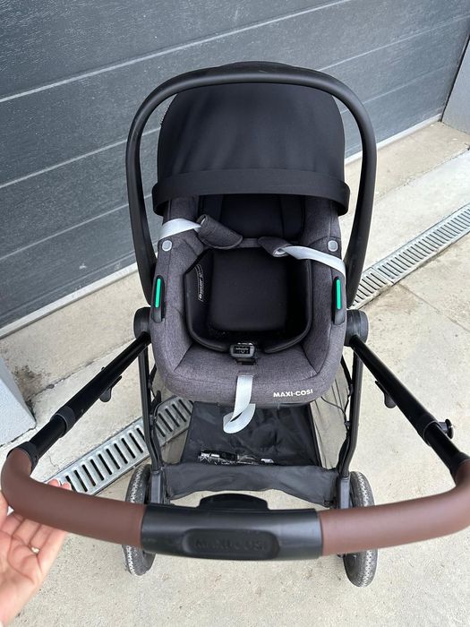 Cărucior Maxi Cosi Zelia 3 în 1 dark grey