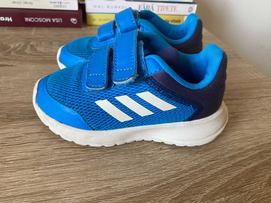 Adidas copii marimea 23