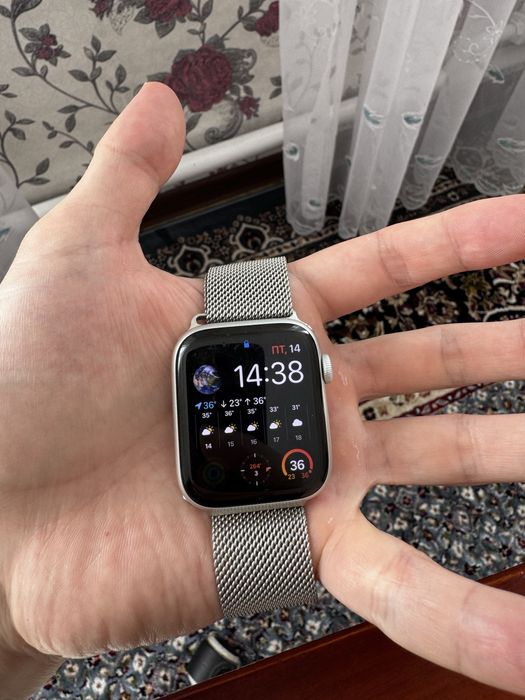 Apple Watch SE GPS 44mm