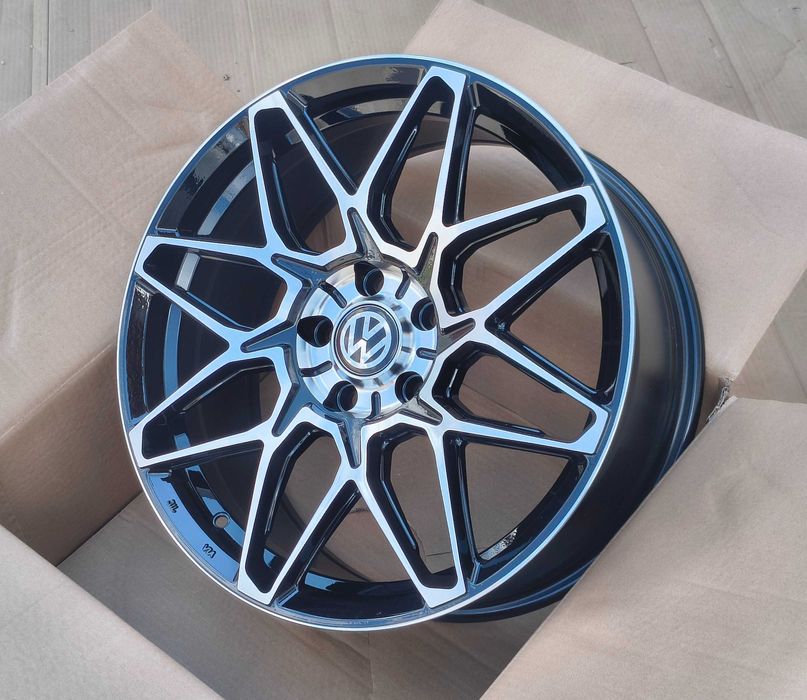 Jante 18 VW Passat Tiguan Golf T-Roc Touran Sharan Arteon ID 3 Caddy Beetle Passat CC Phaeton Scirocco 
Jante Noi Factura si Garantie‼️autohauss.ro‼️