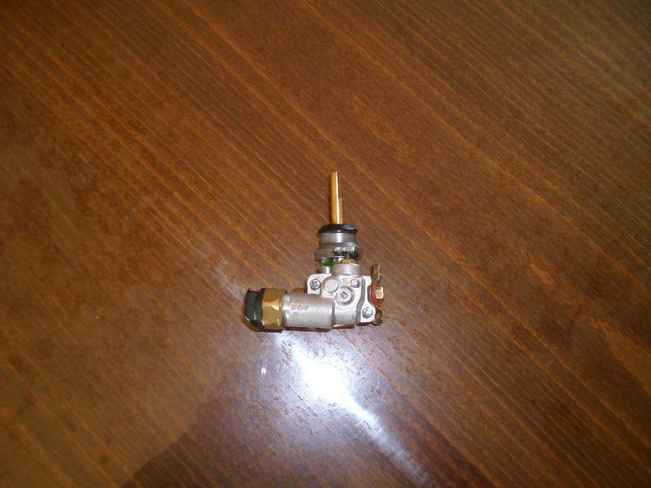 кран за газов котлон индезит и ханса