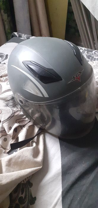 Продам шлем не дорого