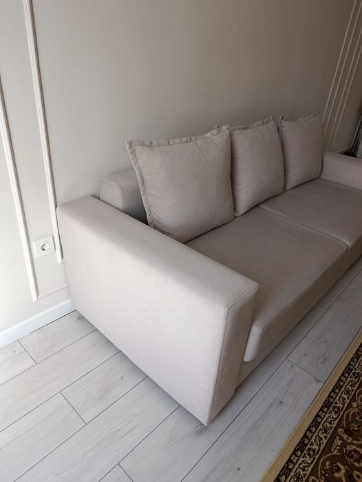 Продам Диван 90×220 см