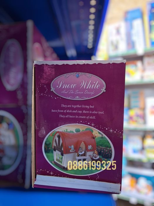 Къщата на Снежанка и Седемте джуджета – Играчка с музика и светлини