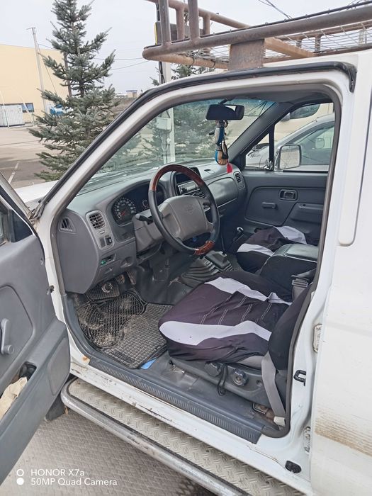 Продам ниссан навара