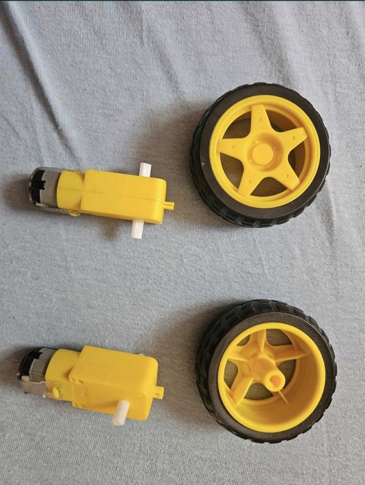 Set motor + roata pentru masina arduino robot car/motor  cu roata