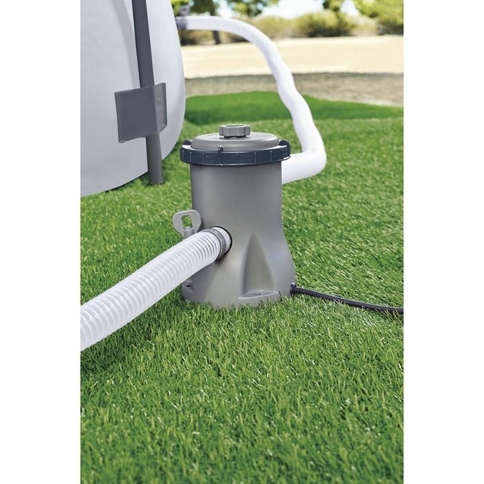 Продавам филтърна помпа за басейн Bestway