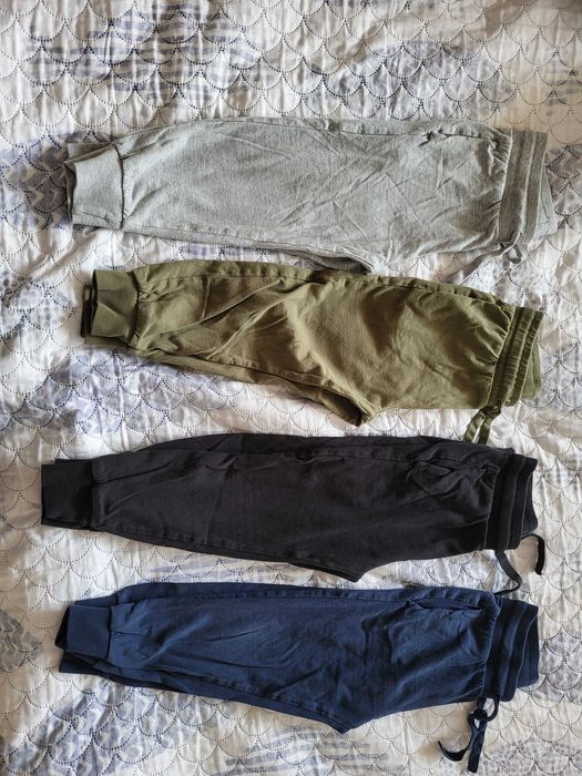 Комплект панталони и блузи 4 г