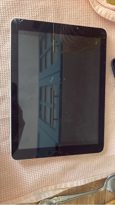 Планшеты и телефоны на запчасти – недорого