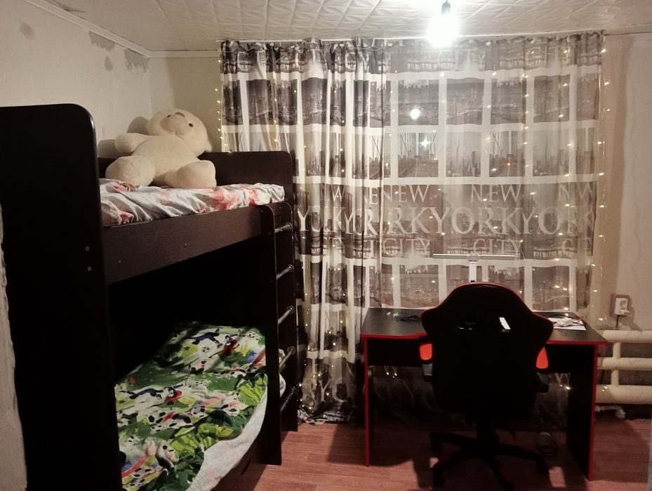 Продам угловой участок с домиком