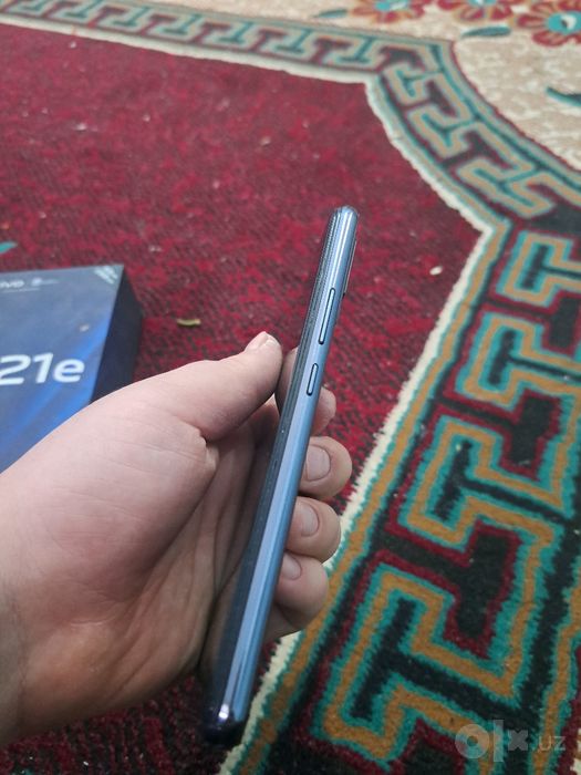 Vivo V21e sotiladi