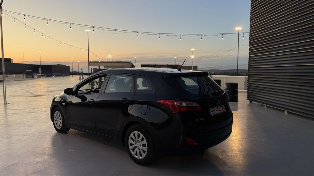 HYUNDAI i30 2015 — imagine 3