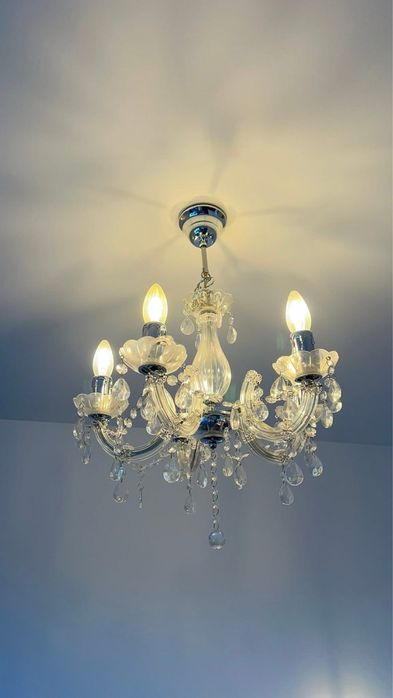 Candelabru din cristal artificial