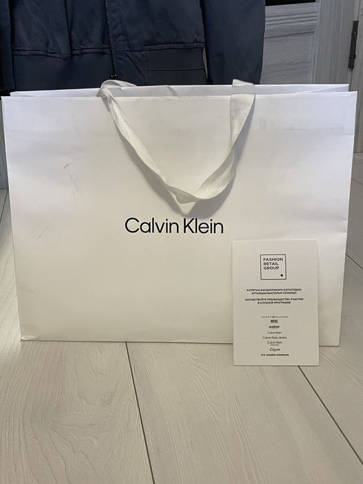Calvin Klein бомбер / куртка (M)