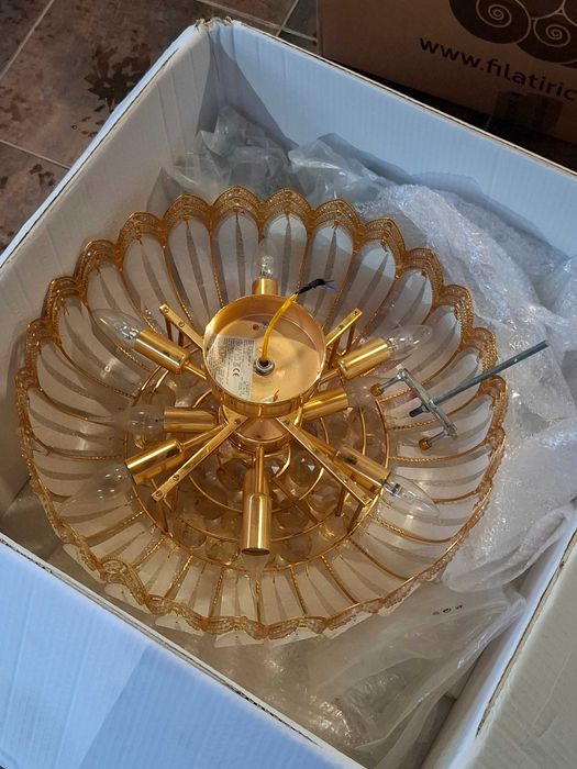 Комплект от 14 Осветителни Тела Полилеи и Аплици на Изгодна Цена