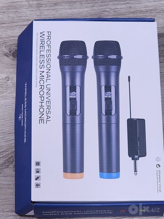 Профессиональный микрофон Wireless Vocal