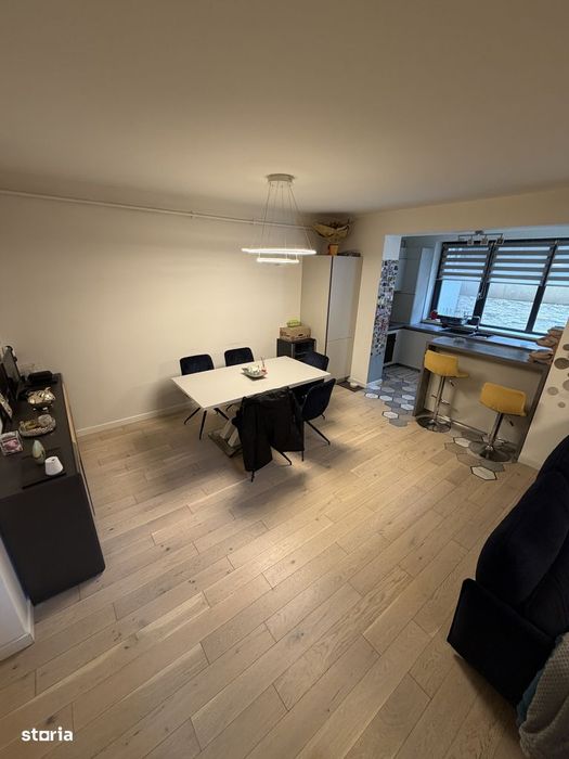 Apartament 4 camere zona centrală Ramada